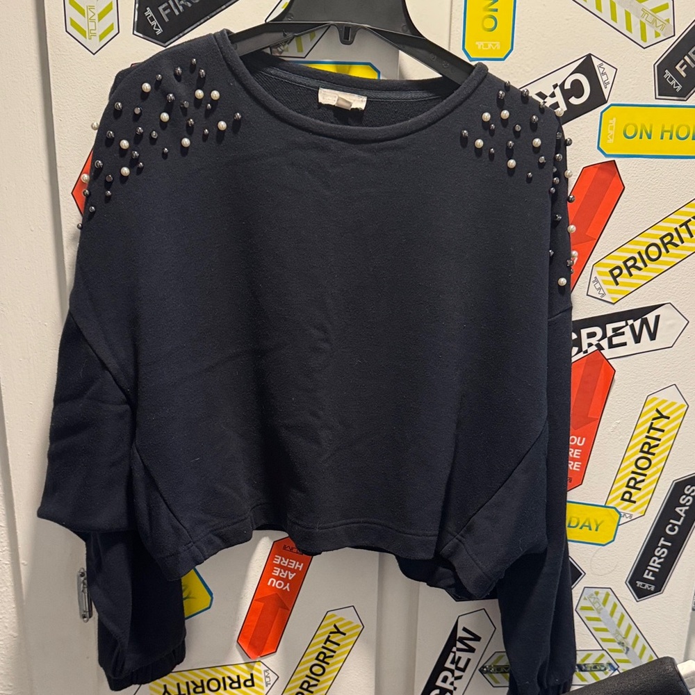 14 & Union Faux Pearl Crew Neck in Black - Picture 6 of 6